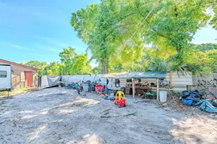 1000 Hawthorn Dr, Pensacola, FL 32507 - Photo 24