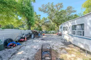 1000 Hawthorn Dr, Pensacola, FL 32507 - Photo 20