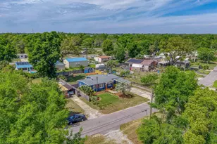 608 Edgewater Dr, Pensacola, FL 32507 - Photo 64