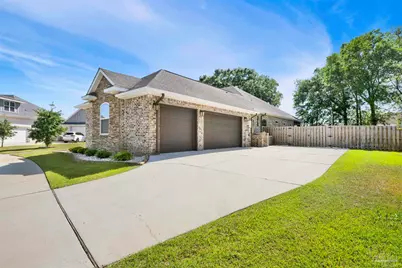 6043 Huntington Creek Blvd, Pensacola, FL 32526 - Photo 2