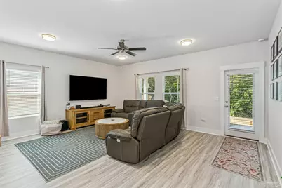 3087 Silver Maple Dr, Cantonment, FL 32533 - Photo 10