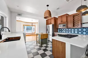 2016 E Scott St, Pensacola, FL 32503 - Photo 10