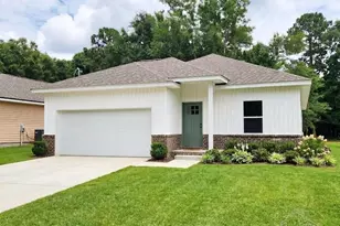 3028 N 11th Ave, Milton, FL 32583 - Photo 1
