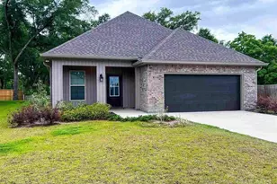 6060 Beulah Oaks Dr, Pensacola, FL 32526 - Photo 1