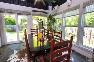 8725 Rush Ln, Pensacola, FL 32526 - Photo 22