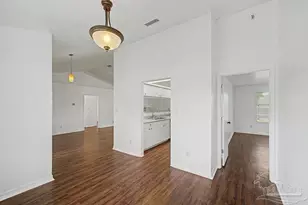 412 Strandview Dr, Pensacola, FL 32534 - Photo 22