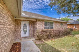 412 Strandview Dr, Pensacola, FL 32534 - Photo 2
