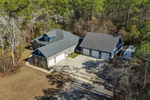 6808 Santa Clara Dr, Navarre, FL 32566 - Photo 2