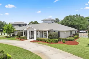 510 Windrose Cir, Pensacola, FL 32507 - Photo 2