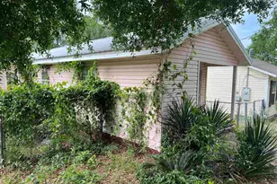213 E Lakeview Ave, Pensacola, FL 32503 - Photo 2
