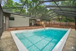 5720 Avenida Robledal, Pensacola, FL 32504 - Photo 2