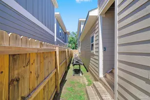1121 W Romana St, Pensacola, FL 32502 - Photo 32