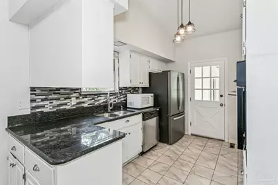 204 Poinciana Dr, Gulf Breeze, FL 32561 - Photo 14