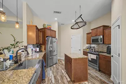 8135 Nevada St, Navarre, FL 32566 - Photo 10