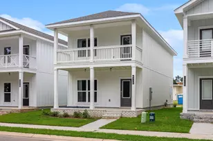 1330 W Zarragossa St, Pensacola, FL 32502 - Photo 2
