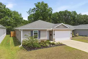 2752 Savannah Michelle Ln, Pensacola, FL 32534 - Photo 2