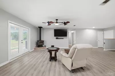 9460 American Farms Rd, Milton, FL 32583 - Photo 12
