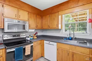 9460 American Farms Rd, Milton, FL 32583 - Photo 14