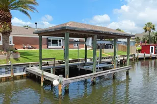 934 Aquamarine Dr, Gulf Breeze, FL 32563 - Photo 40