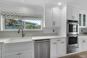 934 Aquamarine Dr, Gulf Breeze, FL 32563 - Photo 16