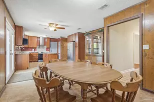 7227 Shelby Ln, Pensacola, FL 32526 - Photo 10