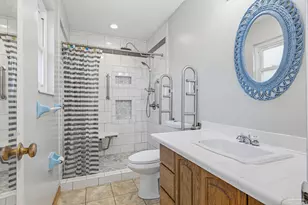 7227 Shelby Ln, Pensacola, FL 32526 - Photo 16