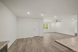 5886 Blackhorse Cir, Pensacola, FL 32526 - Photo 24
