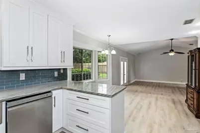 312 Florida Ave, Gulf Breeze, FL 32561 - Photo 18
