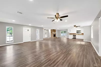 302 Teakwood Cir, Pensacola, FL 32506 - Photo 14