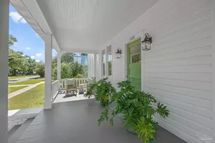 1524 E Strong St, Pensacola, FL 32501 - Photo 2