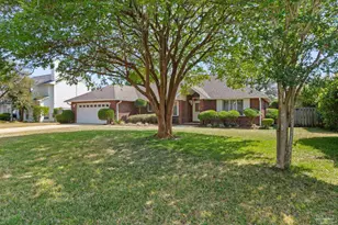3823 Saber Tooth Cir, Gulf Breeze, FL 32563 - Photo 2