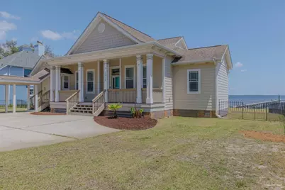 1636 Moonraker Dr, Milton, FL 32583 - Photo 1