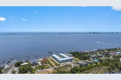 940 Sound Harbor Cir, Gulf Breeze, FL 32563 - Photo 60