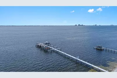 940 Sound Harbor Cir, Gulf Breeze, FL 32563 - Photo 58