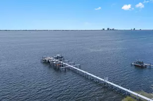 940 Sound Harbor Cir, Gulf Breeze, FL 32563 - Photo 58