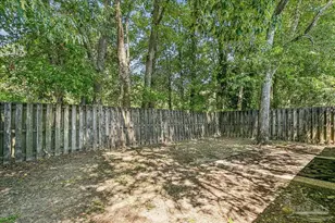 1149 Sweetbriar St, Cantonment, FL 32533 - Photo 2