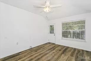 1149 Sweetbriar St, Cantonment, FL 32533 - Photo 6