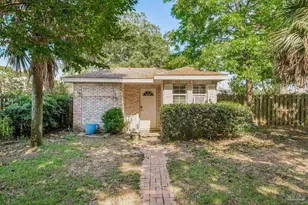 2034 Bayou Dr, Navarre, FL 32566 - Photo 4
