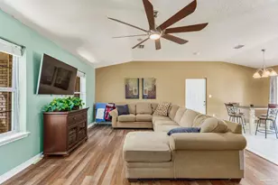 2034 Bayou Dr, Navarre, FL 32566 - Photo 8