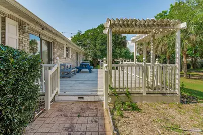 2034 Bayou Dr, Navarre, FL 32566 - Photo 44