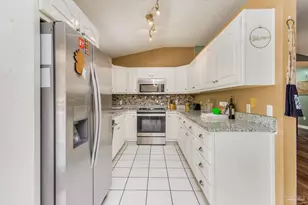 2034 Bayou Dr, Navarre, FL 32566 - Photo 18