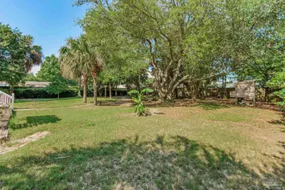2034 Bayou Dr, Navarre, FL 32566 - Photo 38
