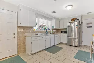 621 Parker Cir, Pensacola, FL 32504 - Photo 12