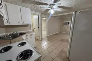 1036 Hawthorne Dr, Pensacola, FL 32507 - Photo 10