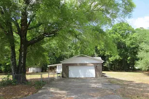 5511 Cottonwood Dr, Milton, FL 32570 - Photo 4