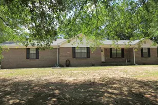 5511 Cottonwood Dr, Milton, FL 32570 - Photo 1