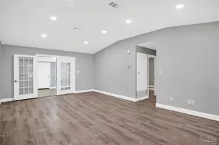 5511 Cottonwood Dr, Milton, FL 32570 - Photo 6