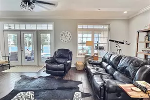 14055 & 14057 Canal Dr, Pensacola, FL 32507 - Photo 10