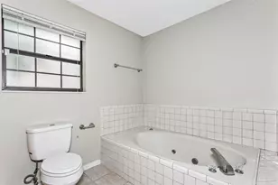 1960 Woodbridge Dr, Pensacola, FL 32514 - Photo 22
