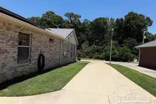305 Shiloh Dr, Pensacola, FL 32503 - Photo 12